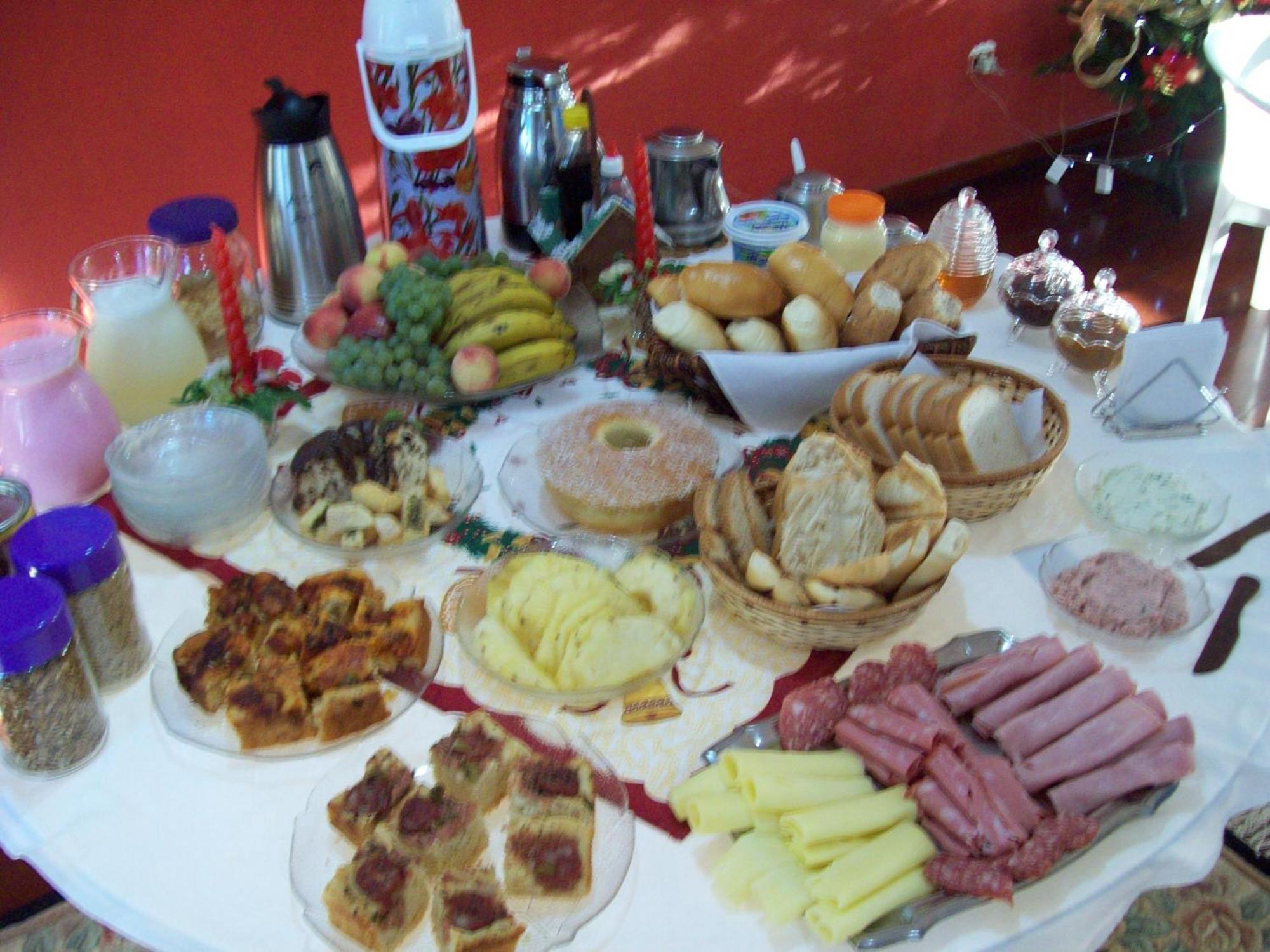 Foz Casa Do Turista Bed & Breakfast Foz do Iguacu Exterior photo